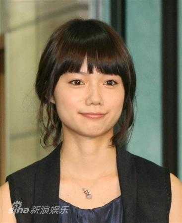 樱井翔、宫崎葵《上帝的病历》中扮恩爱夫妻